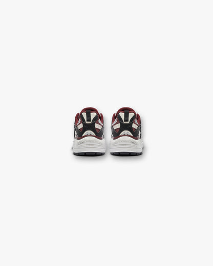 Storm Runner Distressed - Maroon